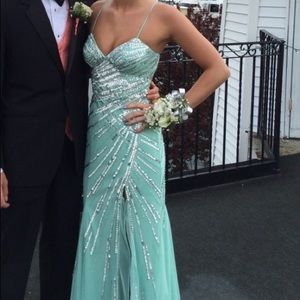 ⭐️Sean Collection prom dress⭐️